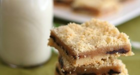 Low Carb Salted Caramel Bars