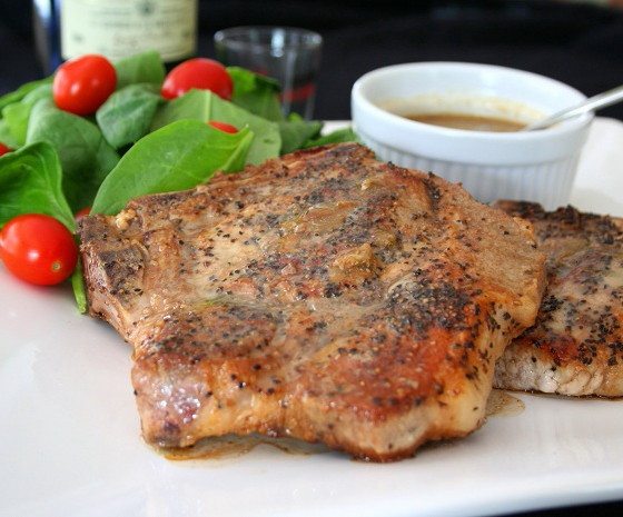 Pan-Seared Pork Chops with Roasted Poblano Sauce - All Day I Dream ...