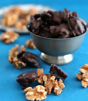 Low Carb Chocolate Covered Nuts