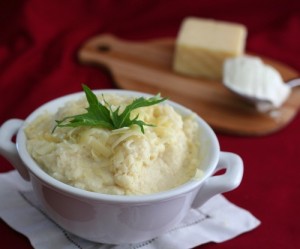 Low Carb Sour Cream And Cheddar Mashed Cauliflower @dreamaboutfood
