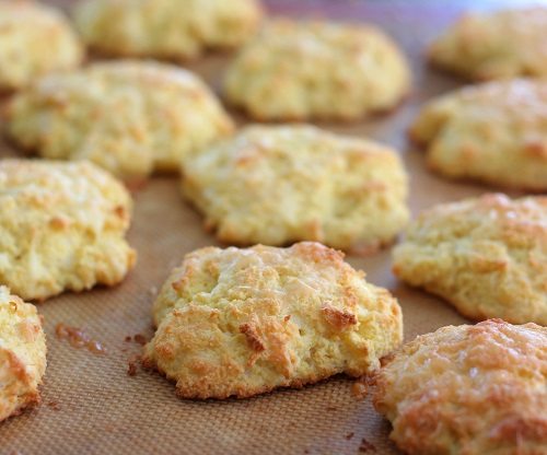 Grain-Free Cheesy Low Carb Biscuits