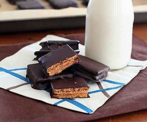 Low Carb Chocolate-Covered Peanut Butter Graham Crackers