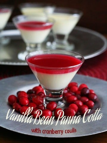 Low Carb Vanilla Panna Cotta with Cranberry Sauce