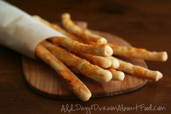 Low Carb Cheddar Cheese Straws