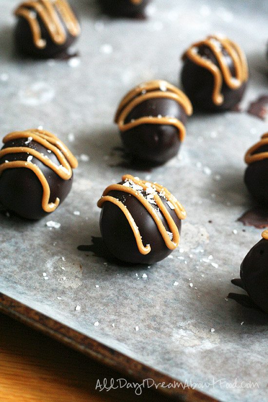 Low Carb Gluten-Free Chocolate Cake Pops with Salted Caramel