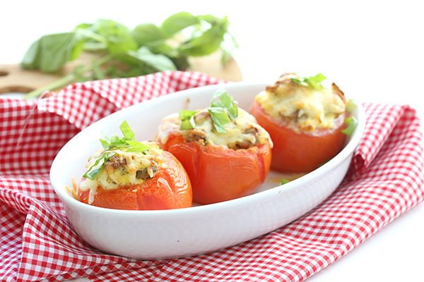Healthy Breakfast Baked Tomatoes make a great low carb breakfast, brunch, or dinner!