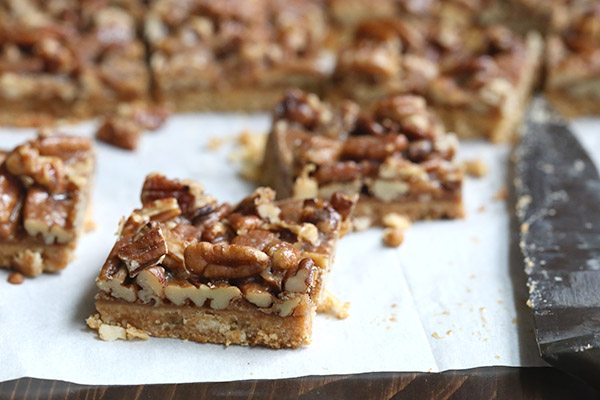 These low carb, grain-free Pecan Toffee Bars will easily become your new favourite healthy treat!