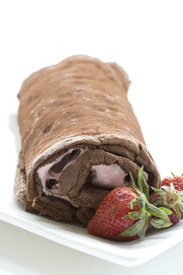 A low carb, gluten-free cake roll that doesn't crack! Fill it with sugar-free strawberry cream cheese filling.