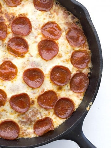 Easy low carb deep dish pizza with a soul bread crust.