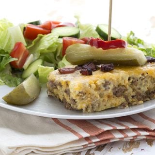 Easy Cheeseburger Pie in a slow cooker