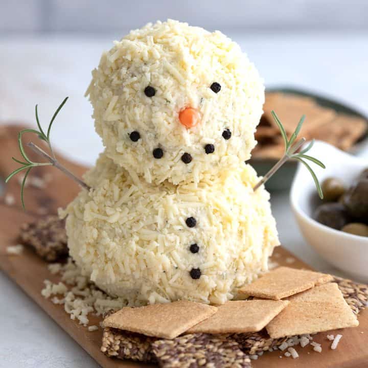 Snowman Cheeseball - All Day I Dream About Food