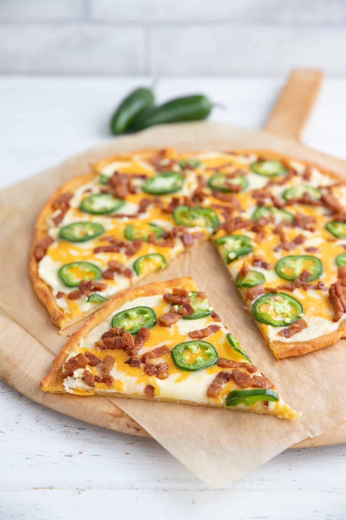 Jalapeño Popper Pizza - Keto Recipe!