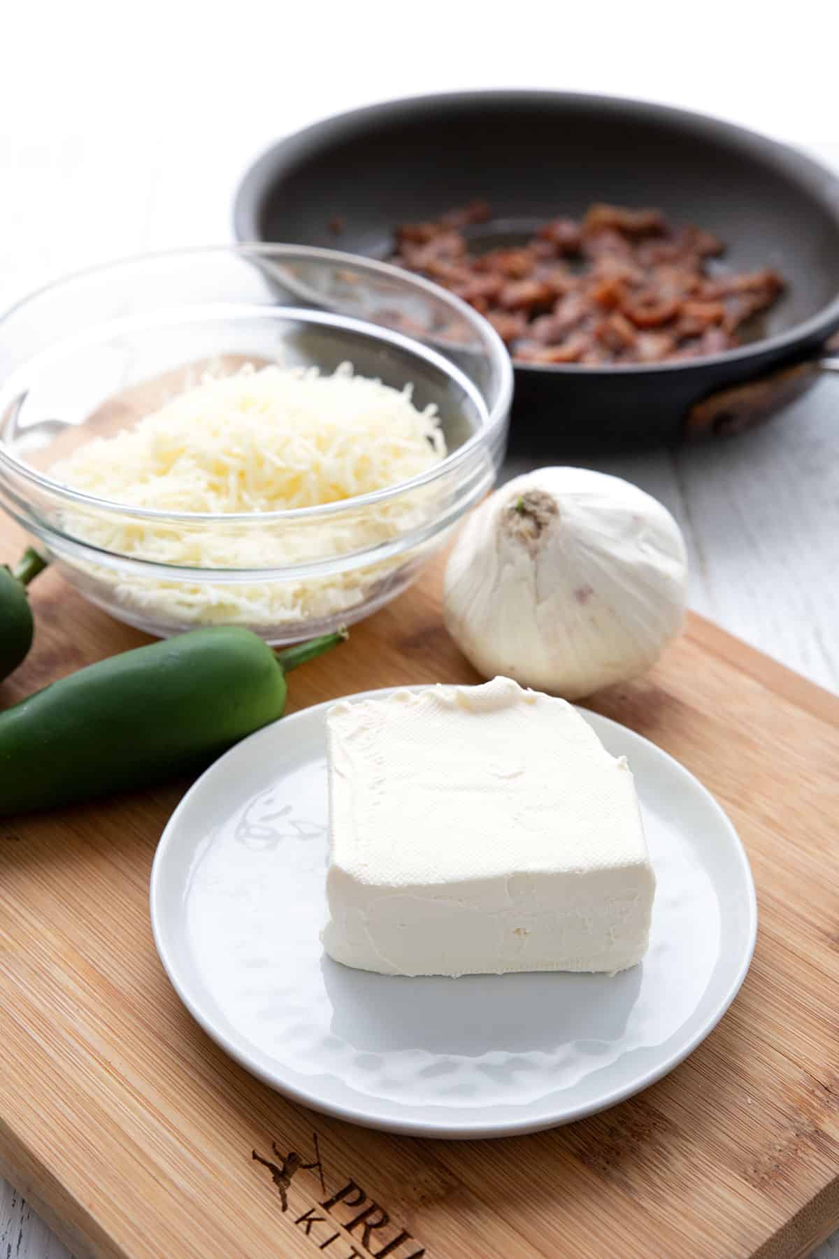 The ingredients for Jalapeno Popper Pizza.
