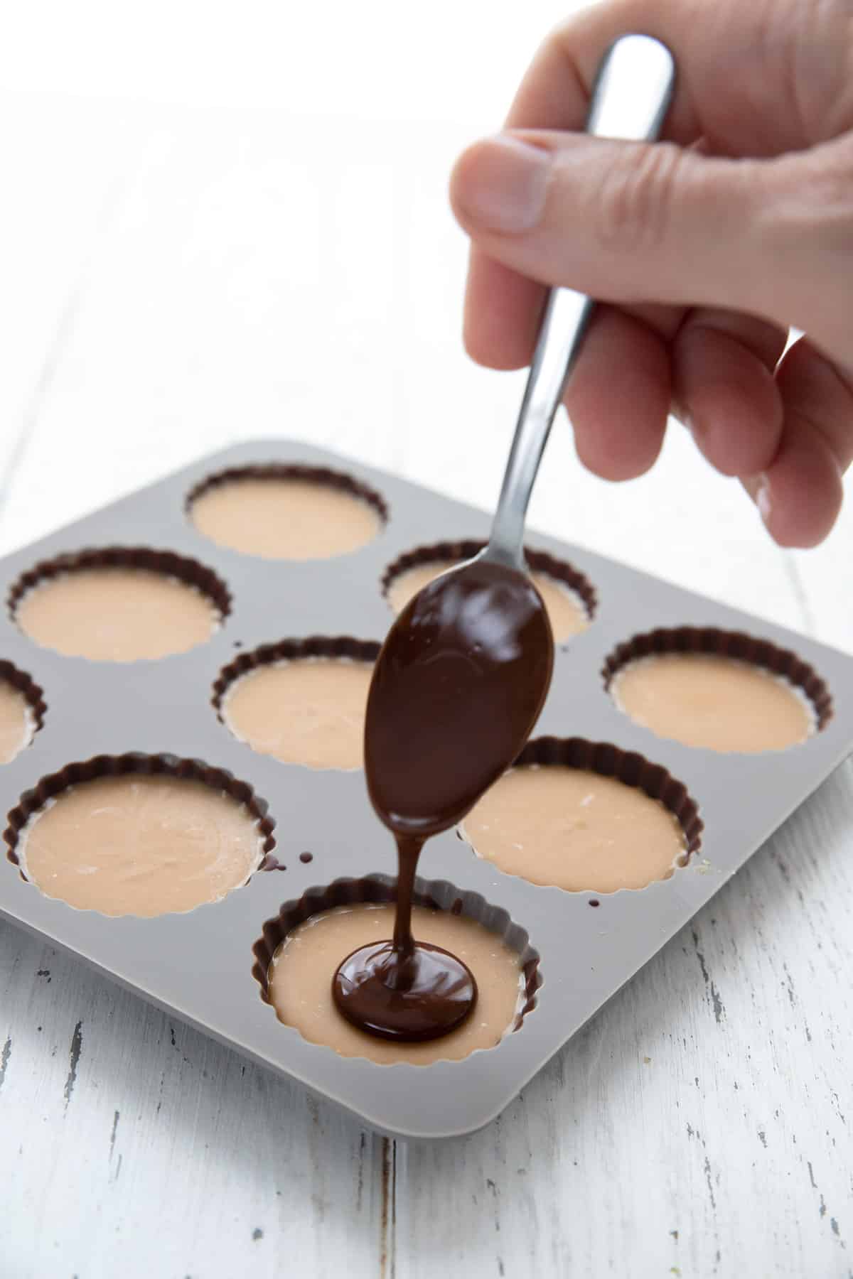 https://alldayidreamaboutfood.com/wp-content/uploads/2022/06/Peanut-Butter-Cup-How-To-5.jpg