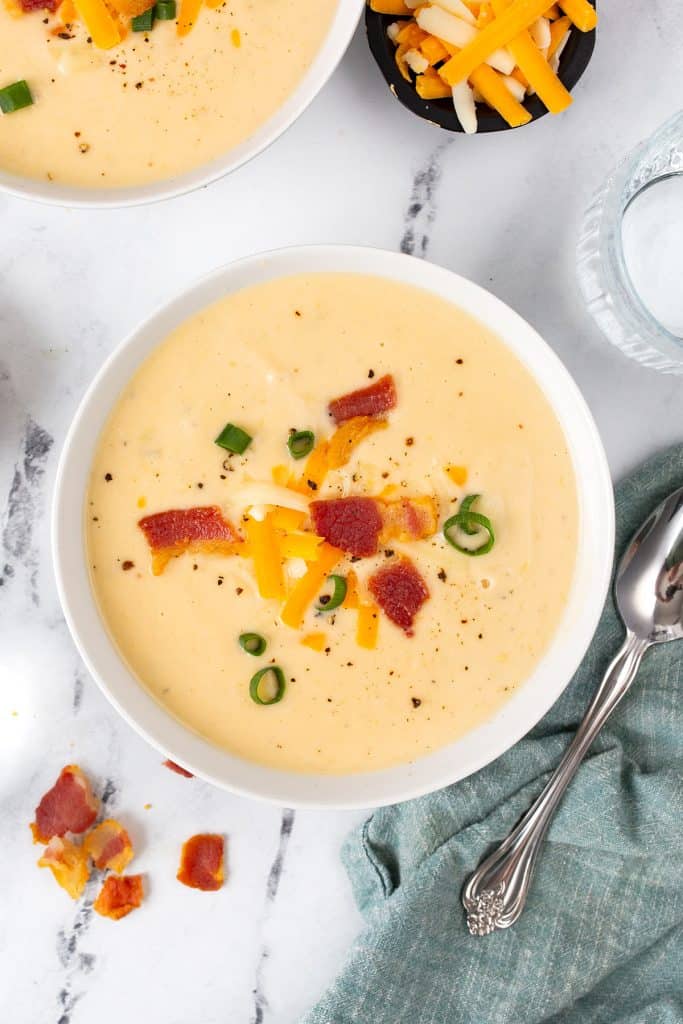 Instant Pot Cauliflower Soup - All Day I Dream About Food