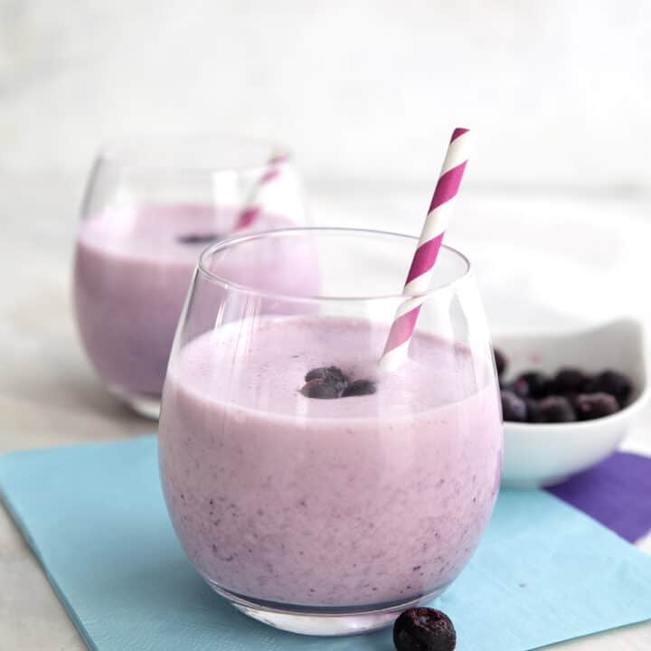 Keto Blueberry Smoothies - All Day I Dream About Food