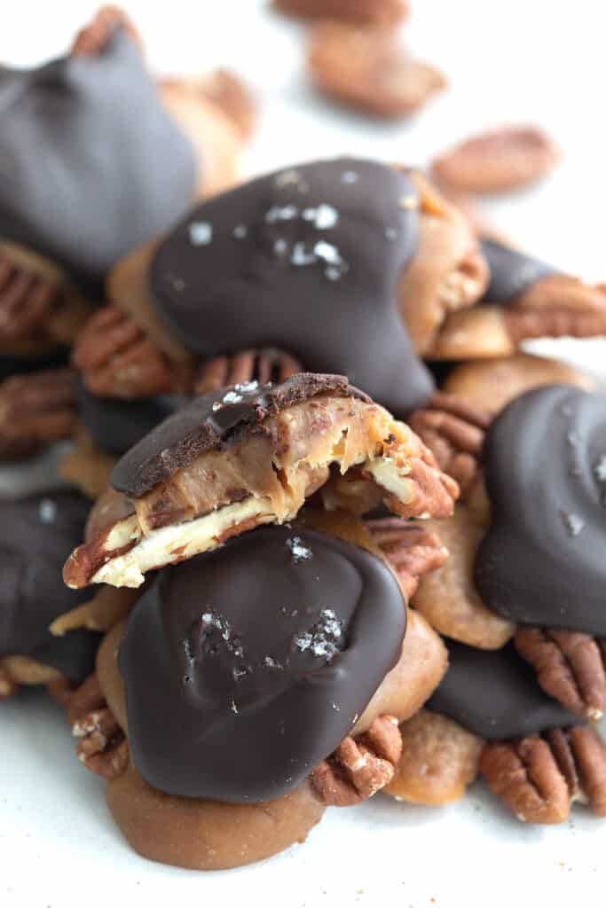 Sugar Free Keto Turtles - All Day I Dream About Food