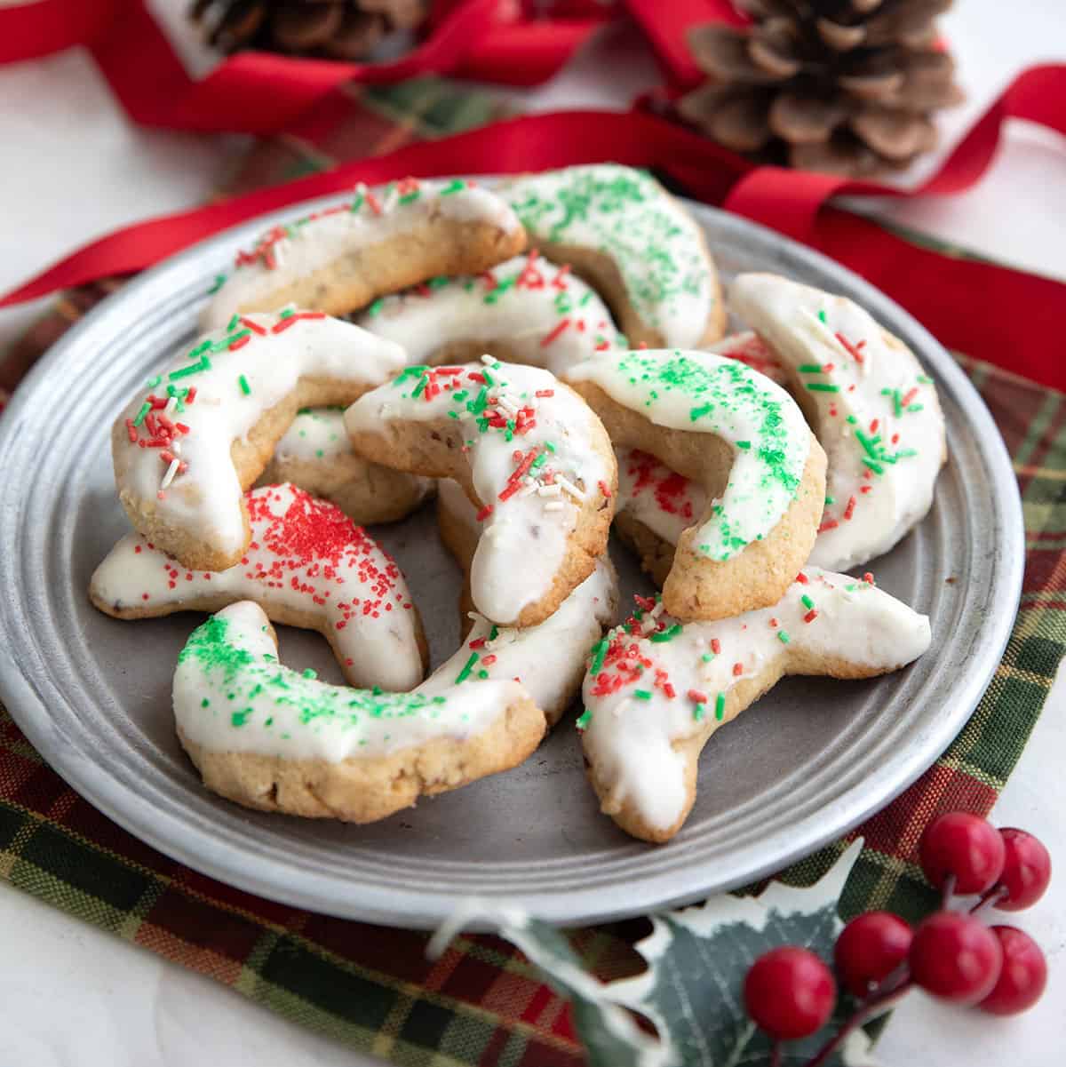 Keto Pecan Crescent Cookies
